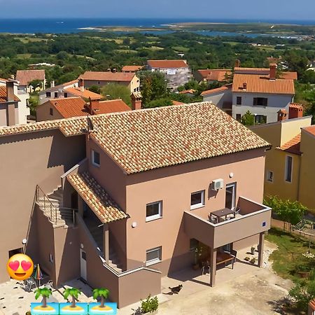 Apartmani B&B Ližnjan Exterior foto