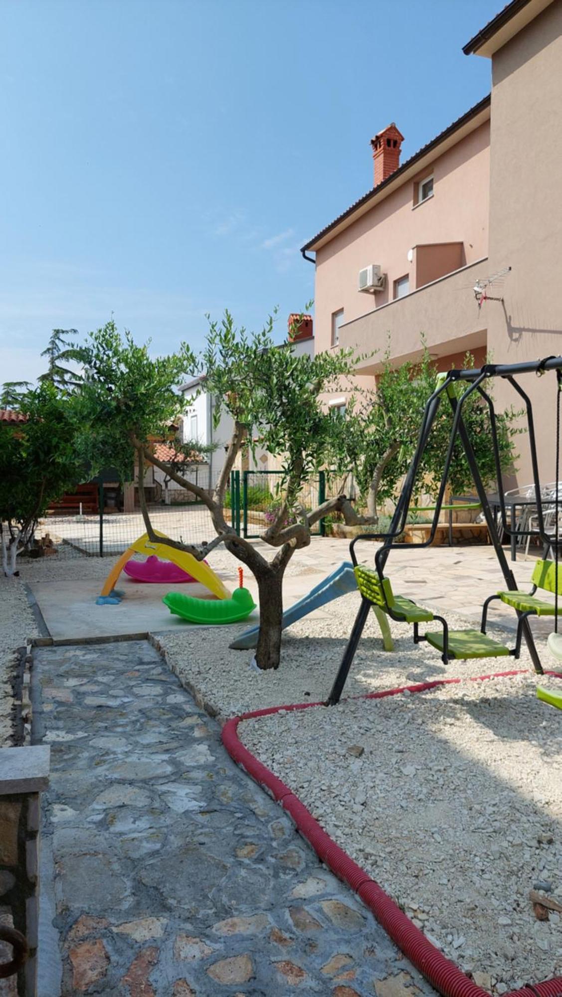 Apartmani B&B Ližnjan Exterior foto