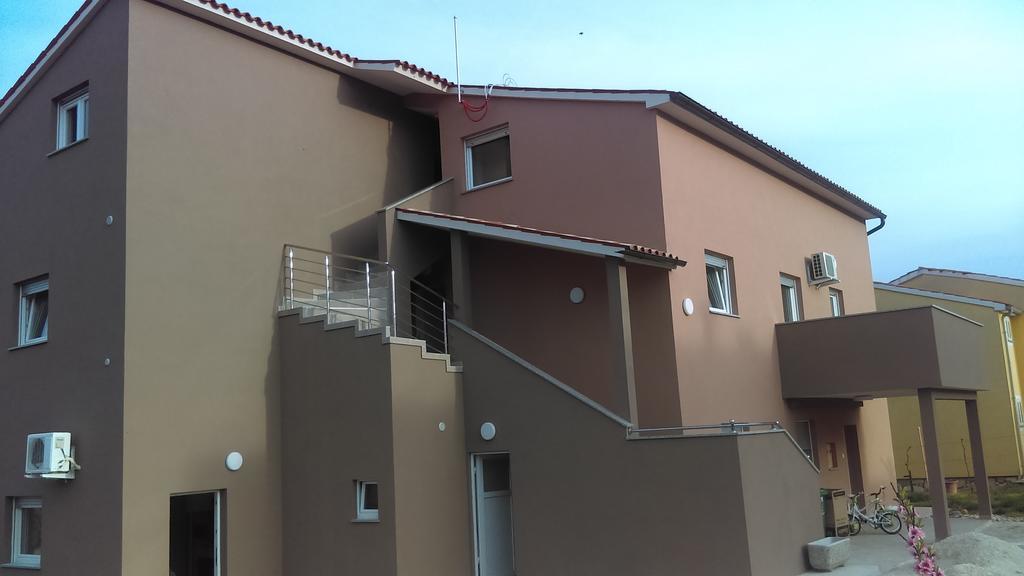 Apartmani B&B Ližnjan Exterior foto
