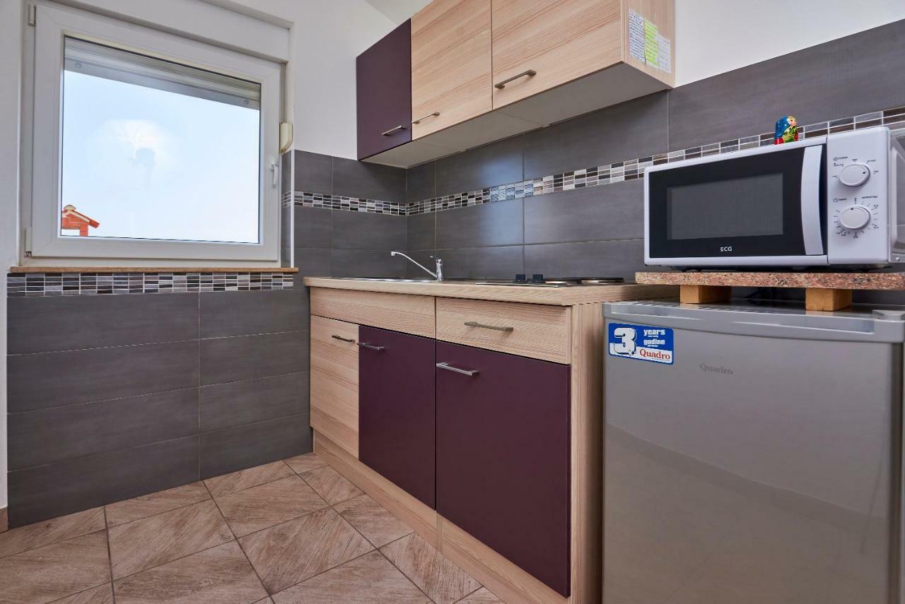 Apartmani B&B Ližnjan Exterior foto