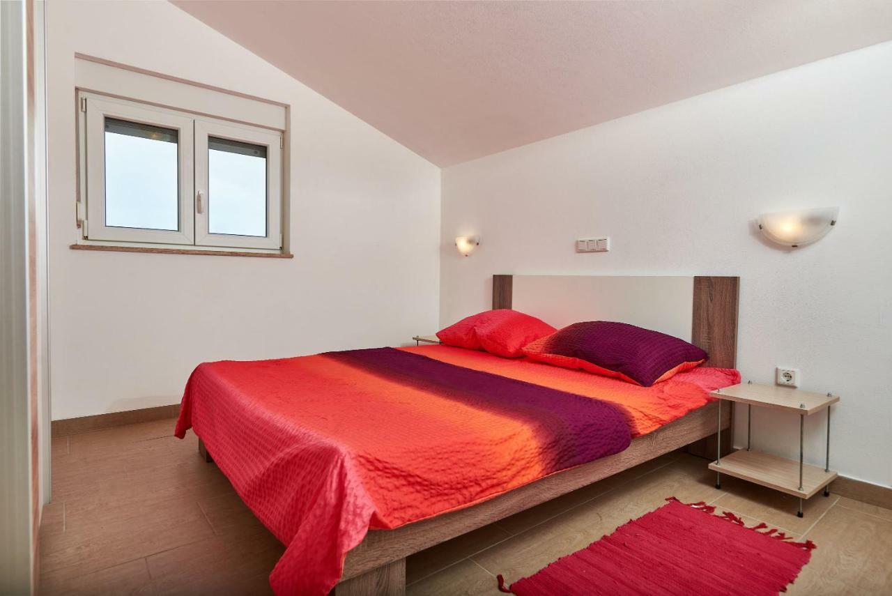 Apartmani B&B Ližnjan Exterior foto