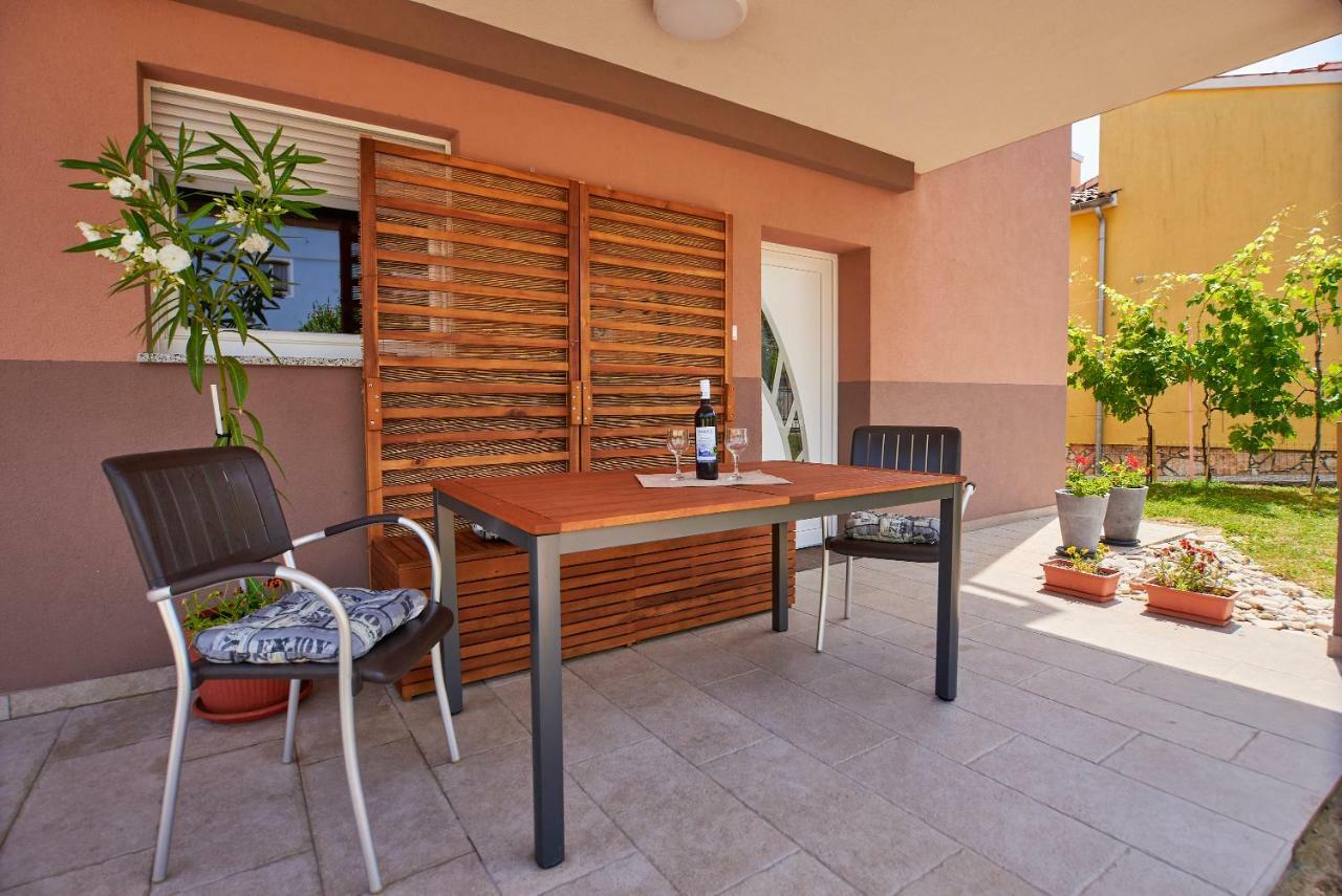 Apartmani B&B Ližnjan Exterior foto